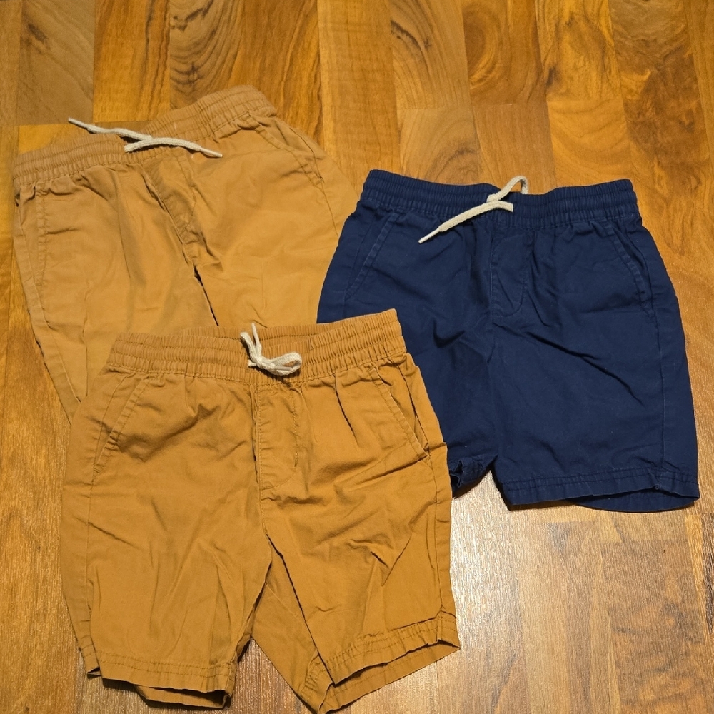 Old Navy Boys Pull-On Shorts in Navy and Tan